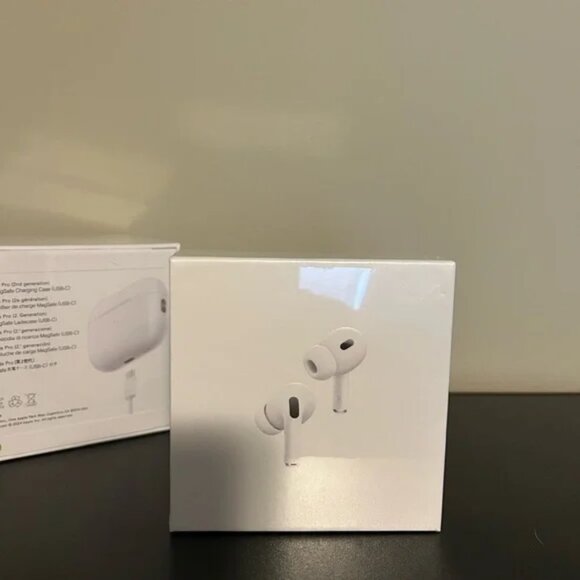 Apple Airpodss Pro 2nd Generation Headphones(USB-C Type)，New Sealed